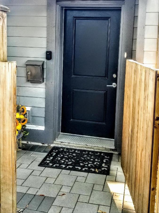 Villa New Urban Modern Main St. Coach House Vancouver Exterior foto